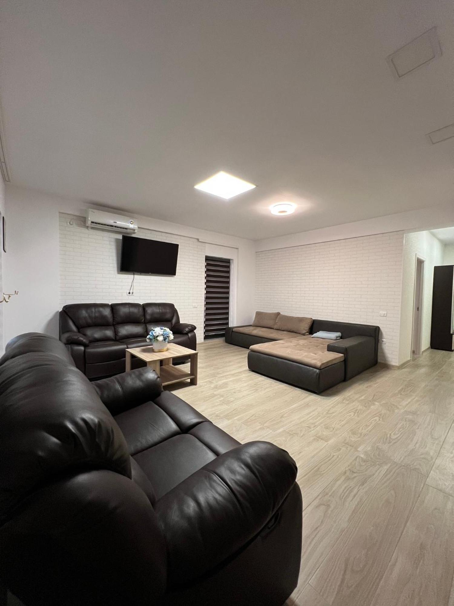 Aniversarium Grand Apartment Năvodari Eksteriør billede